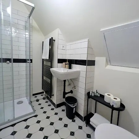 Πανσιόν Bella Casa 3*